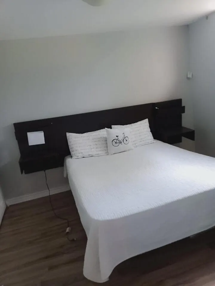 The Basement By The Side Door Guest House Ottawa 0*,  Canada